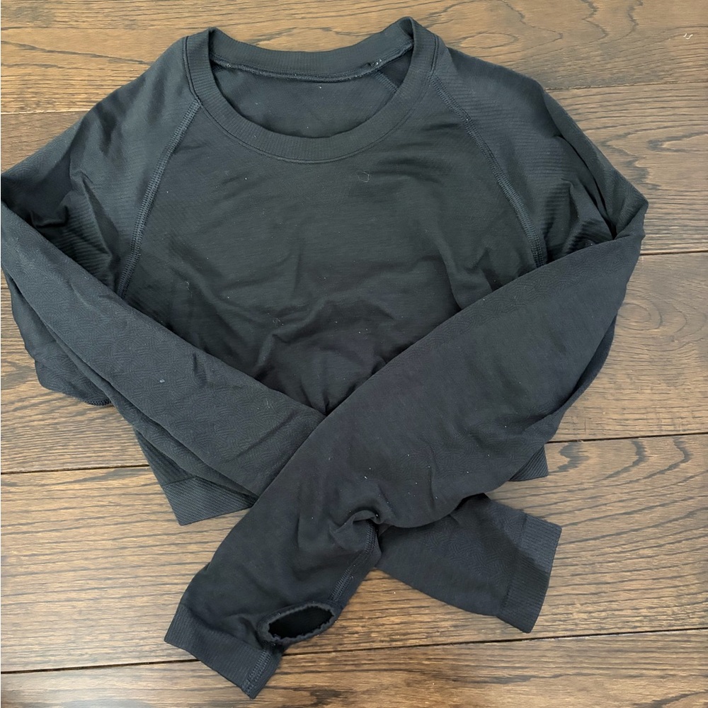 Alphalete Stratus Long Sleeve Crop